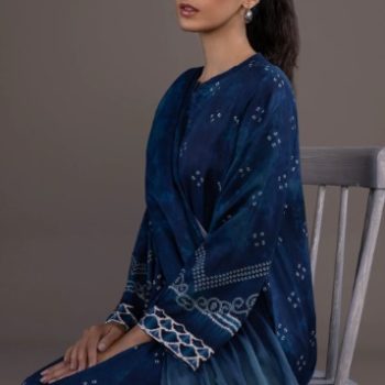 3 Piece - Printed Khaddar Suit - Image 4